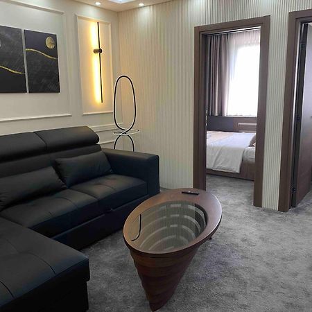 Hotel Stari Krovovi Veternik Extérieur photo