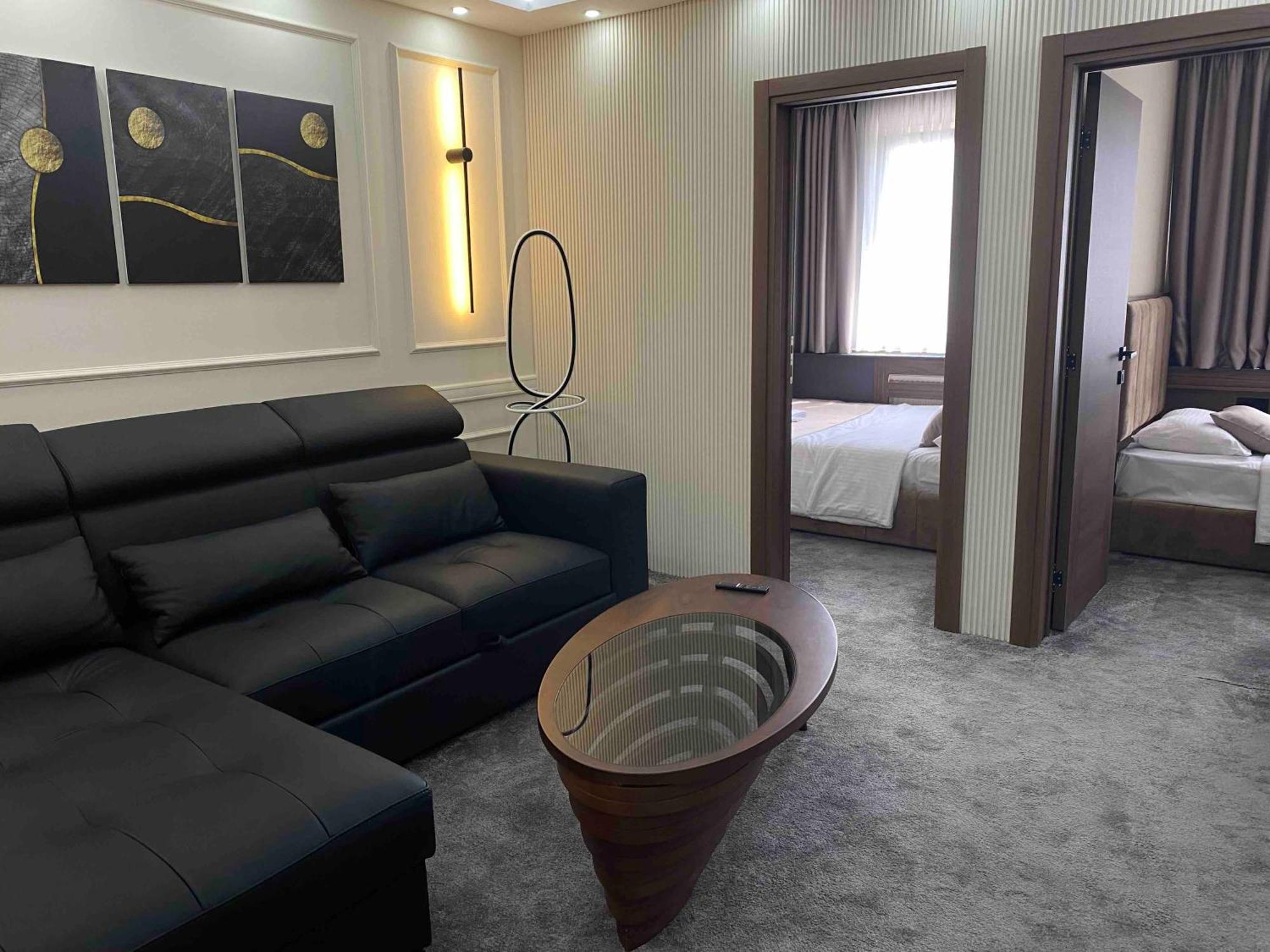 Hotel Stari Krovovi Veternik Extérieur photo