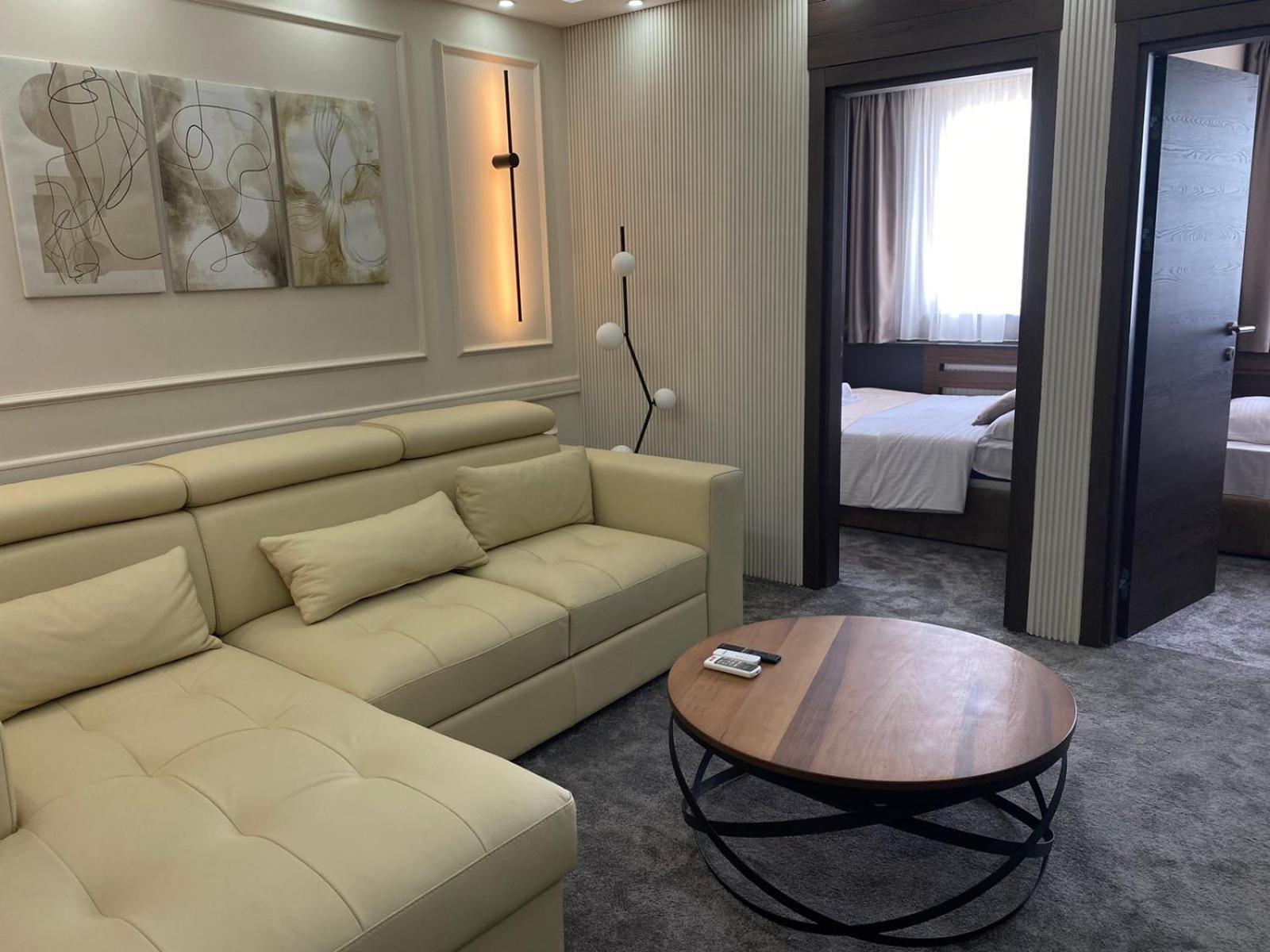 Hotel Stari Krovovi Veternik Extérieur photo