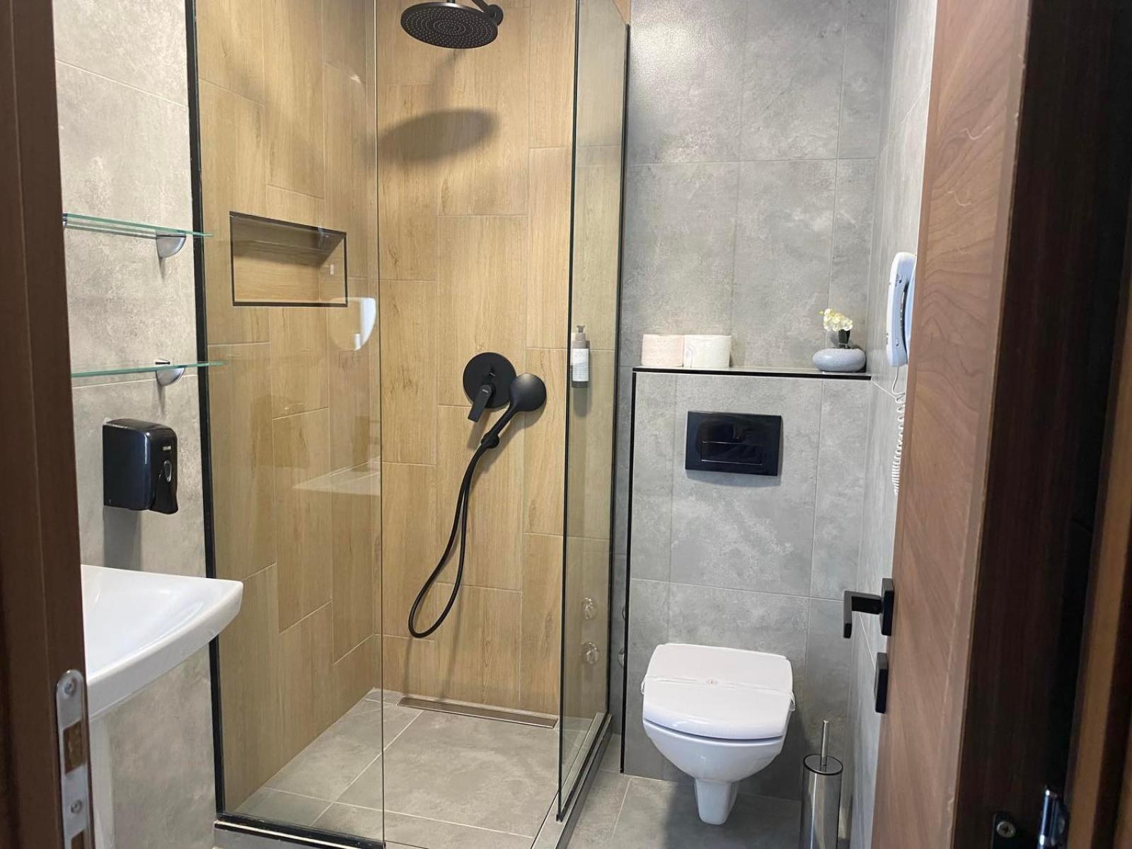 Hotel Stari Krovovi Veternik Extérieur photo