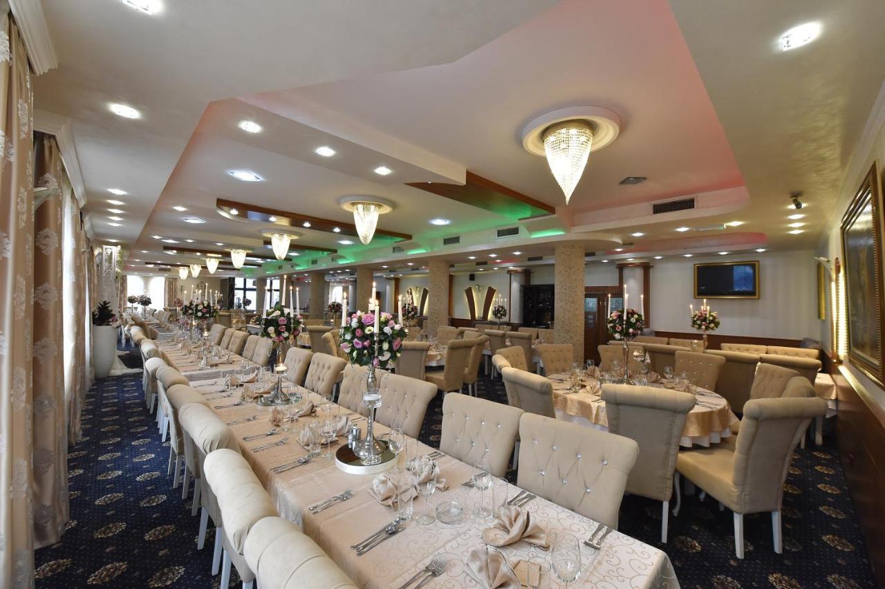 Hotel Stari Krovovi Veternik Extérieur photo